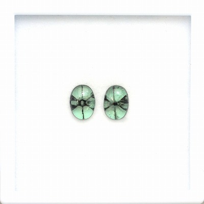 2.52ct/2P天然トラピッチェエメラルド【コロンビア】ペア