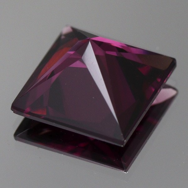 ガーネット 天然ロードライトガーネット 1.48ct 【カスタムカット】タンザニア