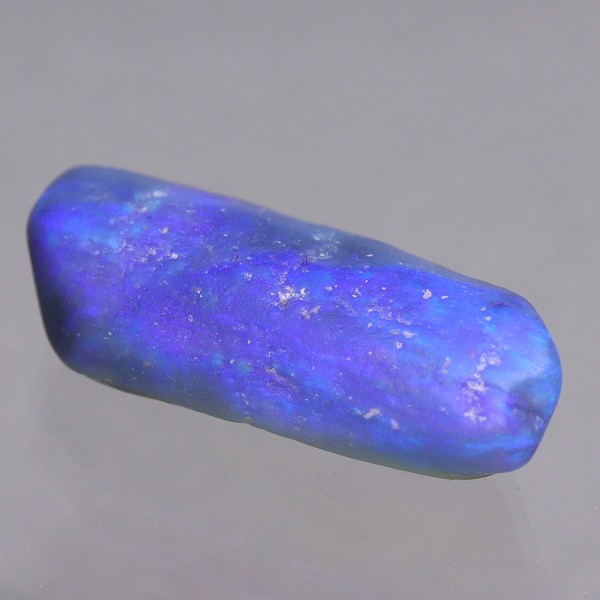 天然ブラックオパール 4.56ct 【木化石】 ラフ