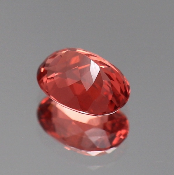 天然スピネル 0.54ct 【レディッシュオレンジ】 ベトナム