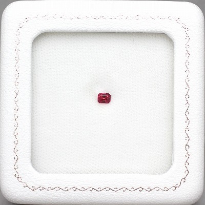 0.20ct天然レッドベリル【ノンオイル】激レア GIA鑑別