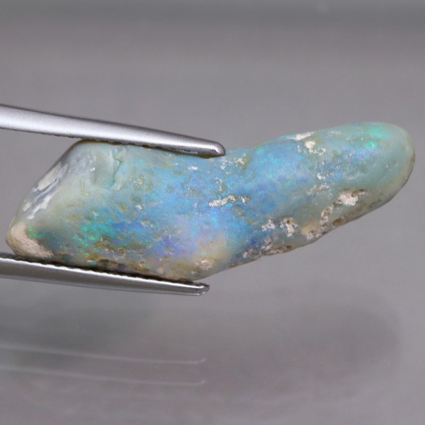 天然ブラックオパール 9.07ct 【虫の巣穴】 ラフ