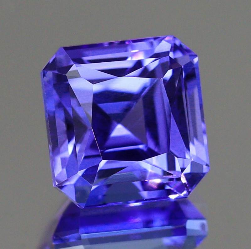 天然タンザナイト 1.22ct 【煌く美発色】