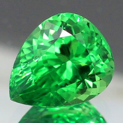 1.10ct天然ツァボライトガーネット【UV蛍光・ネオングリーン】