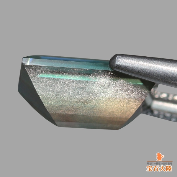 天然オレゴンサンストーン 1.57ct 【ラブラドライト】 美グリーン