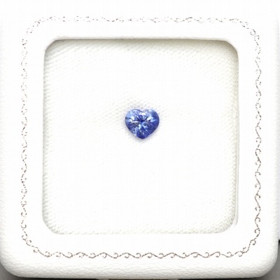 天然ブルーサファイア 1.47ct 【キラキラの輝き】ハート