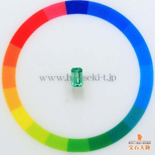 天然エメラルド 0.49ct 【美発色・ノンオイル】 ロシア GIA鑑別