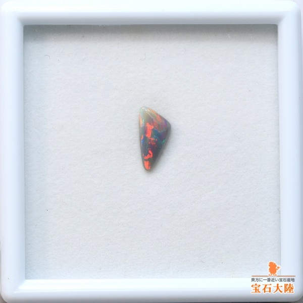 天然オパール 0.65ct 【オレンジ遊色】ライトニングリッジ