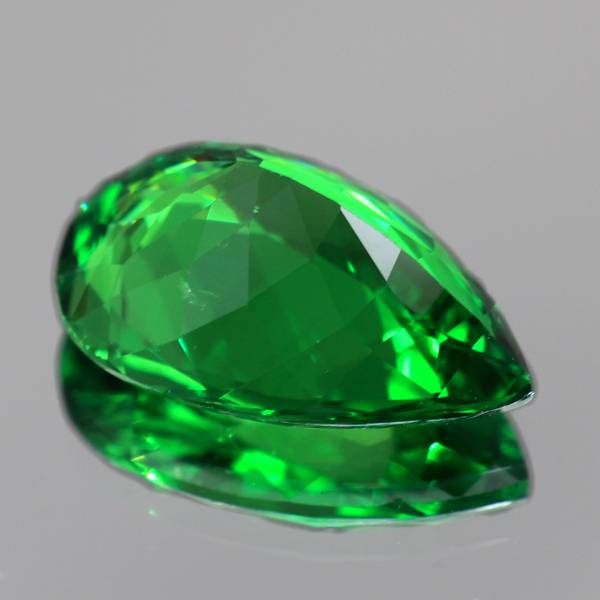 天然ツァボライトガーネット 2.76ct 【Neon Green】 大粒ジェムクラス タンザニア