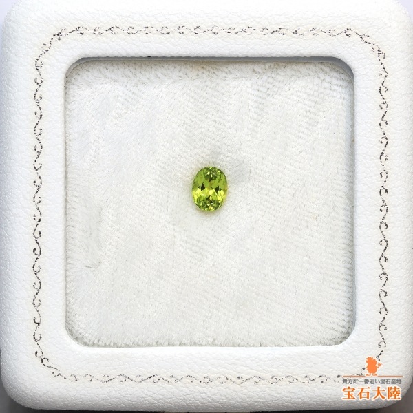 天然ペリドット 0.77ct 【隕石】美品 パラサイト