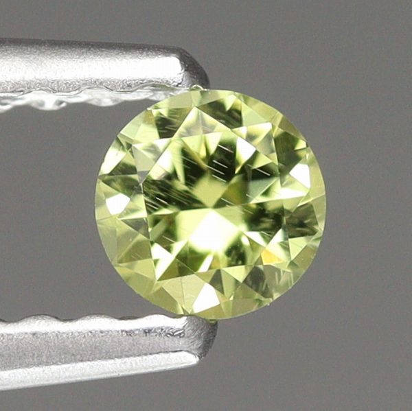 天然ペリドット 0.15ct 【隕石】 パラサイト