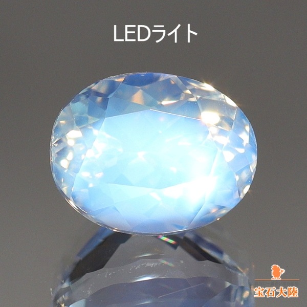 天然ムーンストーン 1.04ct 【ブルーシラー】 ミャンマー・モゴック