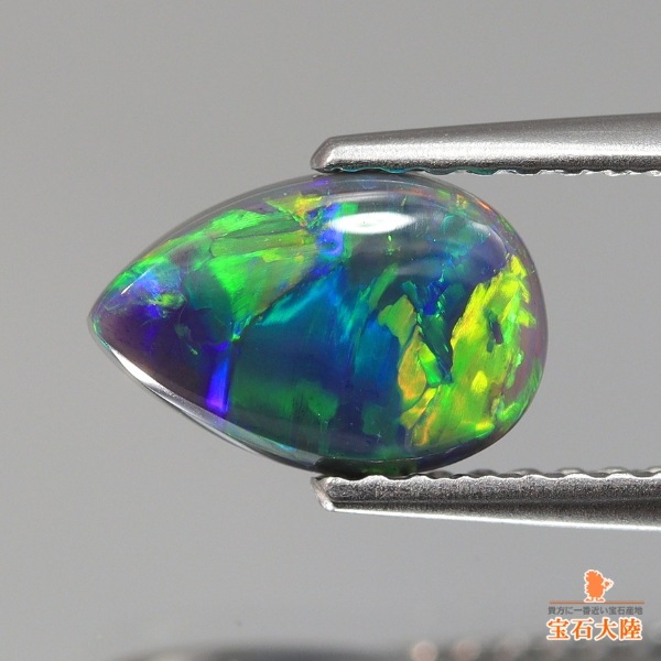 天然ブラックオパール 0.77ct 【グリーン】 大きく動く遊色