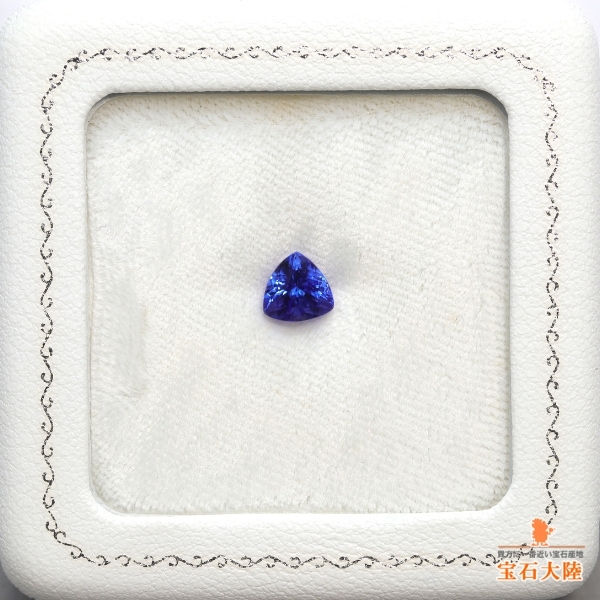 高品質-片耳【天然タンザナイト】6mm トリリアントカット タンザナイト・トリリアントカット・セレクション001｜MASHIRO