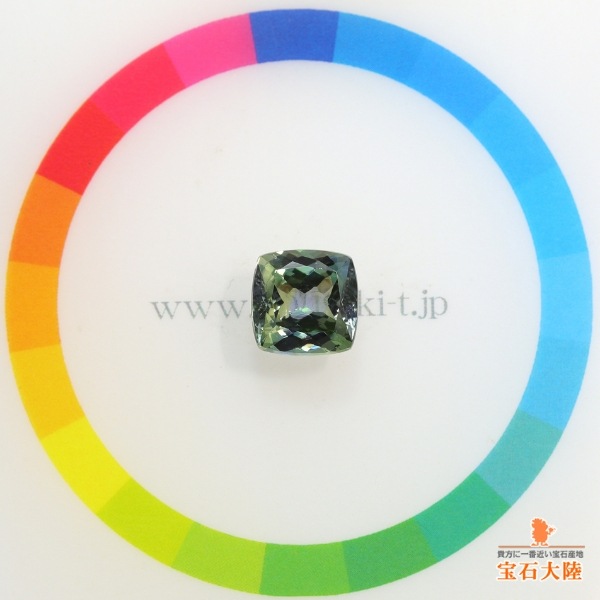 天然ゾイサイト 3.59ct 【魅惑のブルーグリーン】 クッションカット