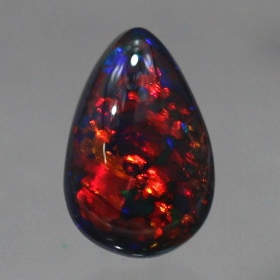 天然ブラックオパール 1.06ct 【レッド・オン・ブラック】