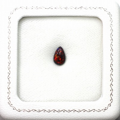 天然ブラックオパール 1.06ct 【レッド・オン・ブラック】