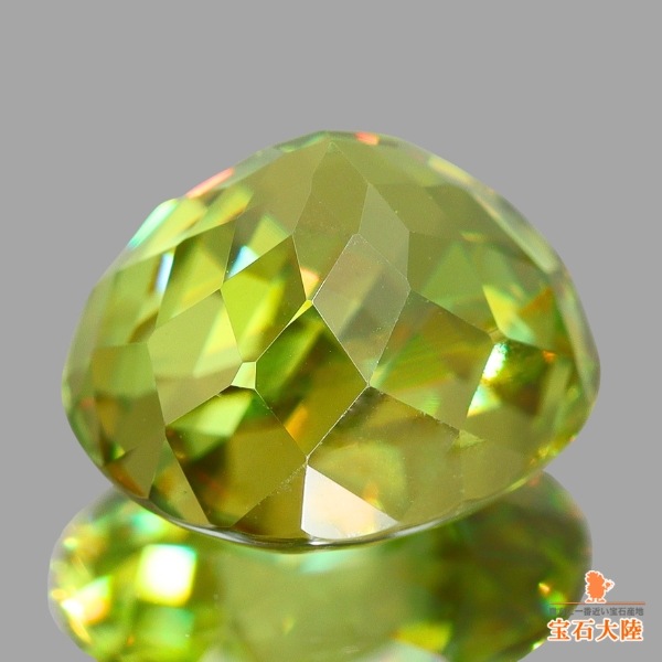 天然スフェーン 2.04ct 【煌めくグリニッシュイエロー