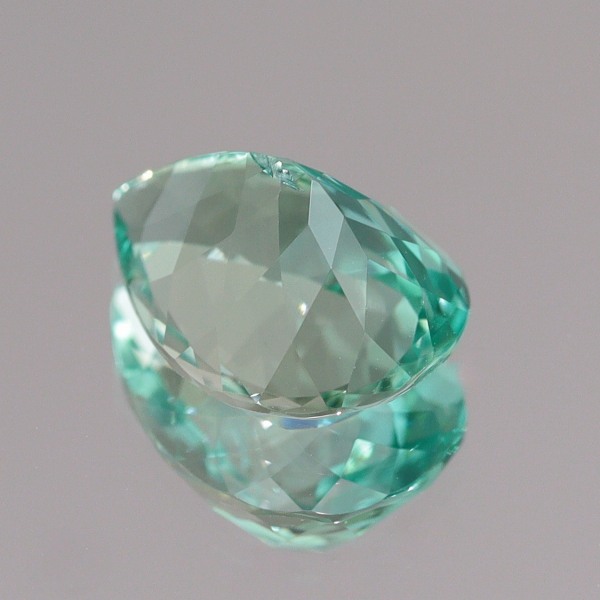 淡い青、氷なような透明感がある純天然ジェダイトピースネクレス 鑑別書付き R23-166 宝石質 薄水色 猫目 高氷種 天然ドグアテマラ産 A貨 本