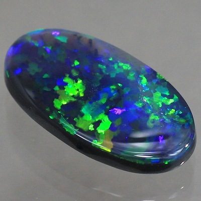 天然ブラックオパール 3.40ct【黒生地グリーン】存在感抜群