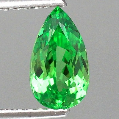 1.25ct天然ツァボライトガーネット【Neon green】UV蛍光