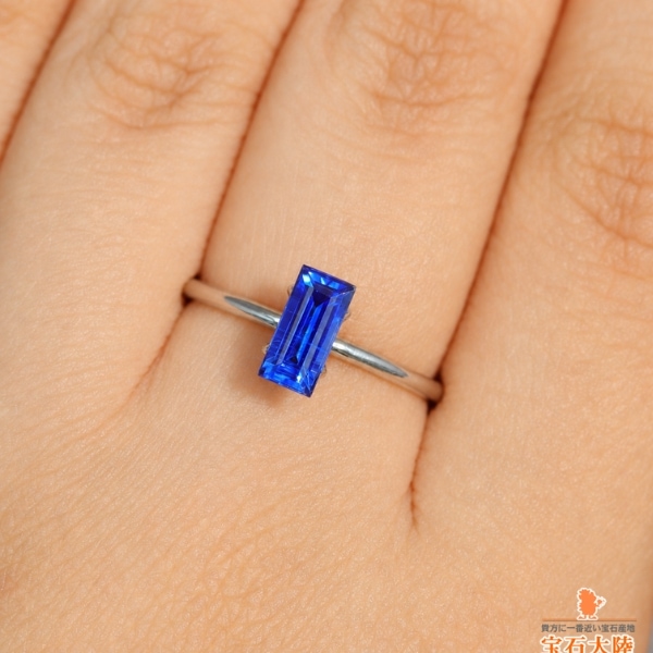 天然カイヤナイト 0.87ct 【美ブルー】 ネパール