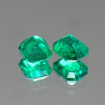 0.27ct/2P天然エメラルド【美濃色】ペア　コロンビア