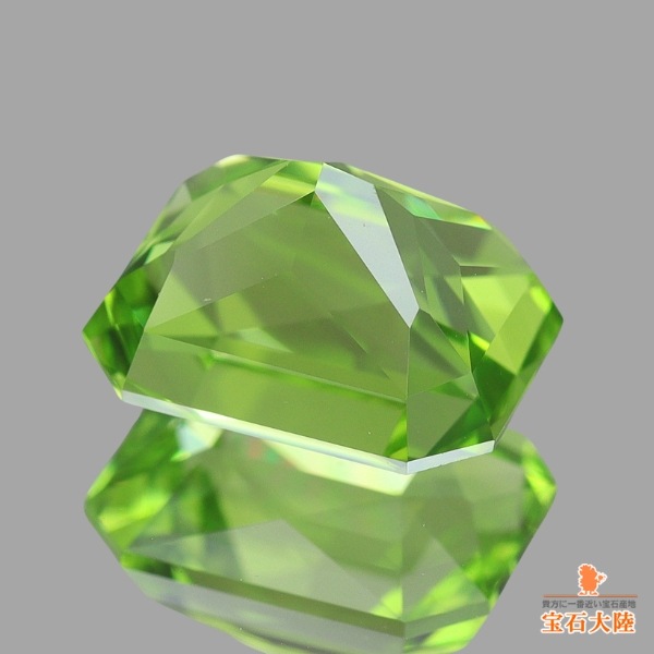 天然ペリドット 1.83ct 【輝くオリーブグリーン】パキスタン