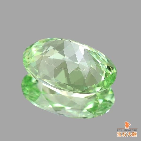 ミントガーネット 0.82ct オーバル