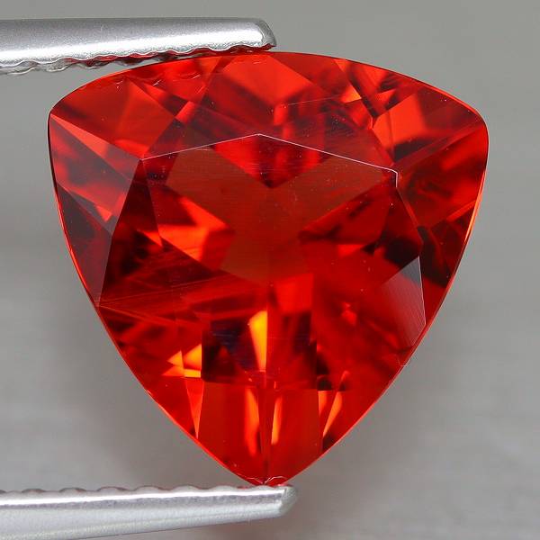 天然アンデシン 2.42ct 【美色レッド】 トリリアントカット