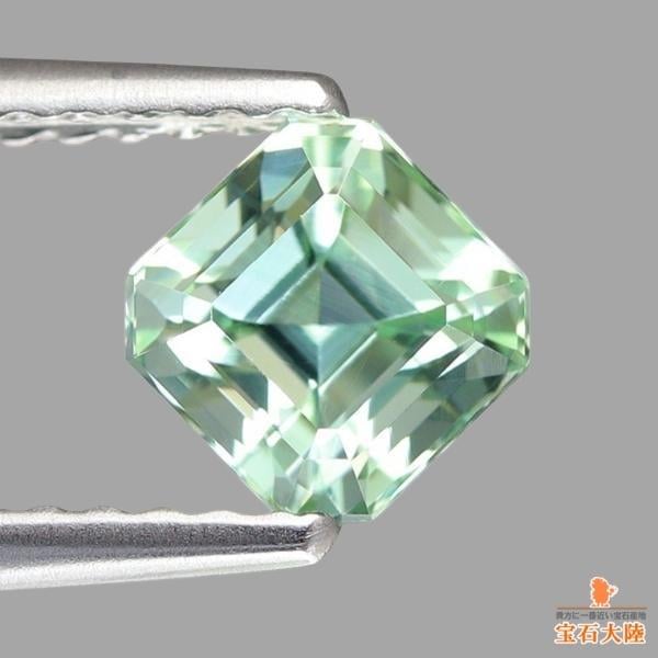 天然トルマリン 0.82ct 【ミントグリーン】 清涼感