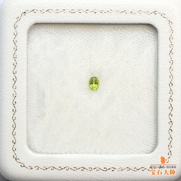 天然ペリドット 0.18ct 【隕石・レインボー】 パラサイト