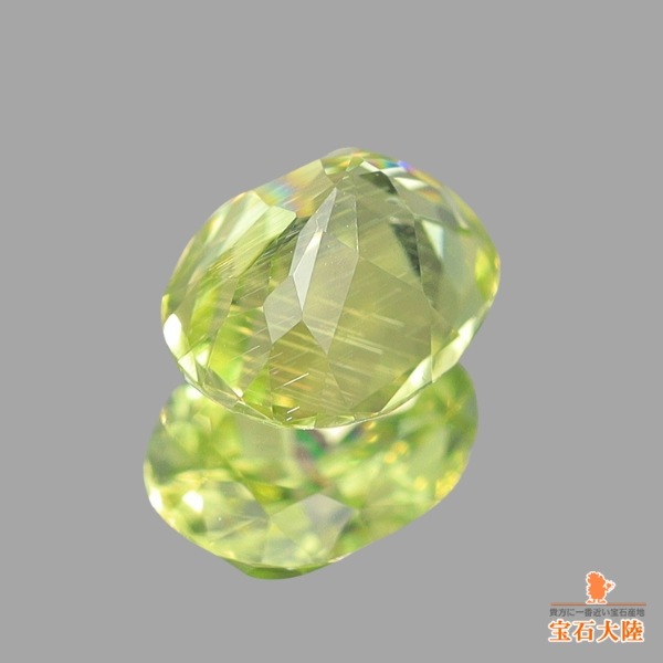 天然ペリドット 0.18ct 【隕石・レインボー】 パラサイト