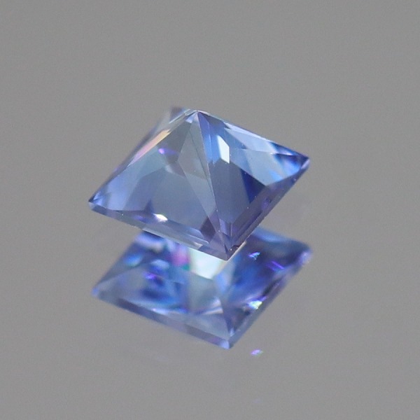 天然ベニトアイト 0.14ct 【輝くブルー】 スクエアカット