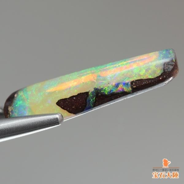 天然ボルダーオパール 2.05ct 【個性的】 オーストラリア