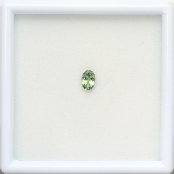 天然石ゾイサイト 天然ゾイサイト 1.85ct 【非加熱】 バイカラー