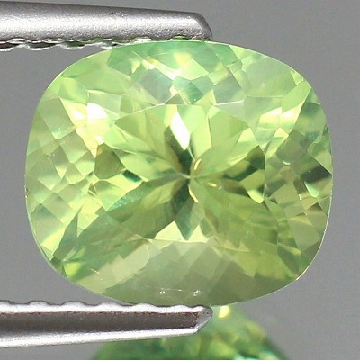 天然バナジウムクリソベリル 1.78ct 【ミント・UV蛍光】 中宝研ソ付