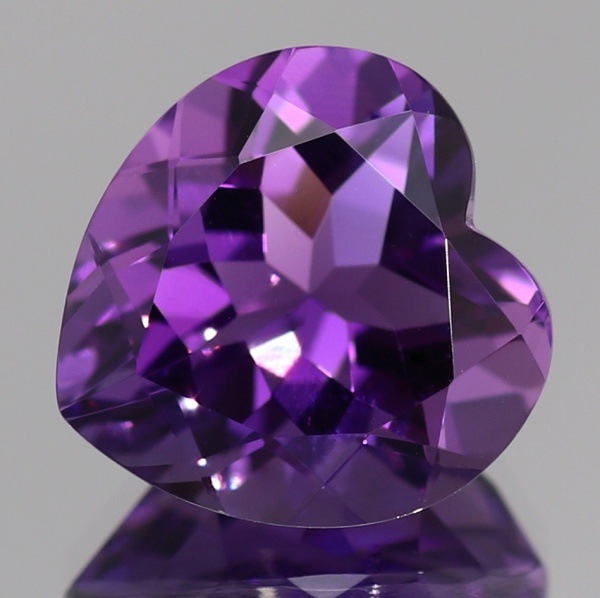 天然アメシスト 10mm 【ハート】ワンランクアップの輝き