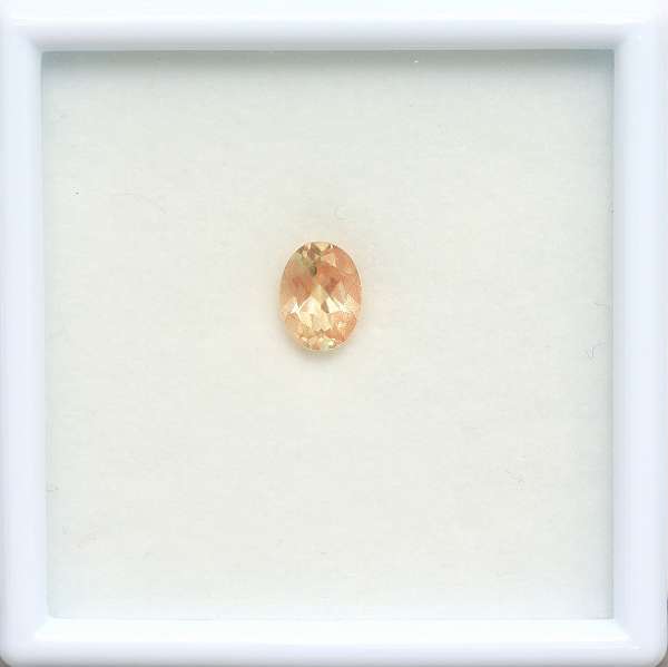 天然オレゴンサンストーン 1.22ct 【ラブラドライト】