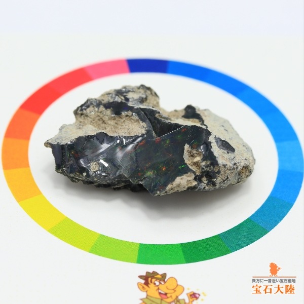 天然エチオピアオパール 29ct  【ブラック】 原石