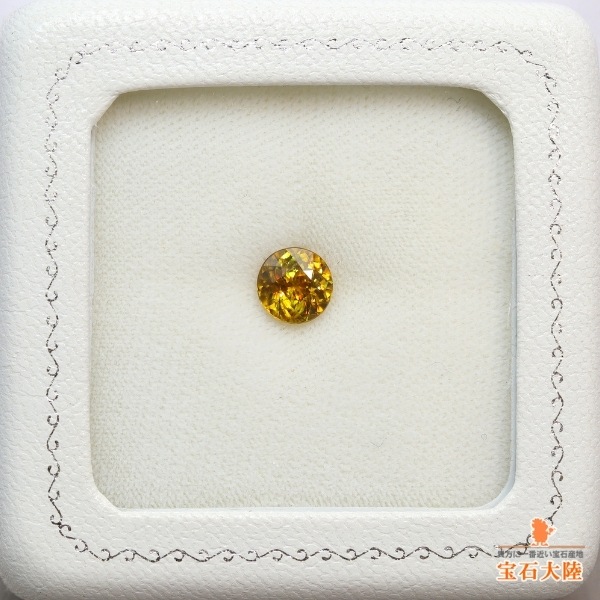 天然スフェーン 1.56ct 【煌めくゴールデンイエロー】 マダガスカル