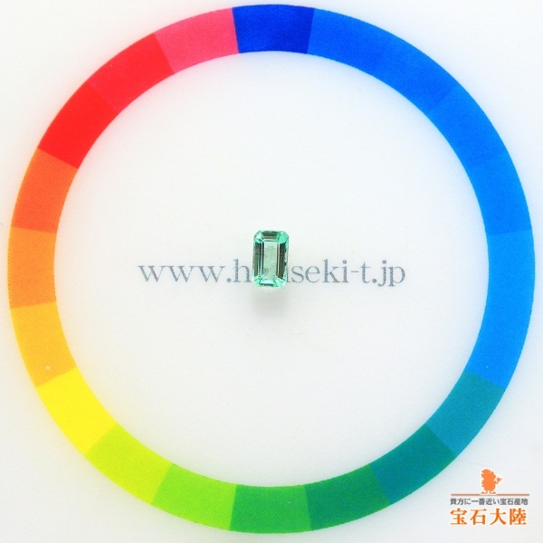 天然エメラルド 0.28ct　【ノンオイル】 コロンビア　日独分析鑑別書付