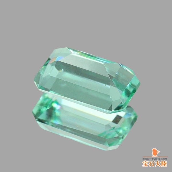 天然エメラルド 0.28ct　【ノンオイル】 コロンビア　日独分析鑑別書付