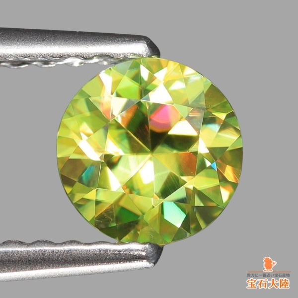 天然スフェーン 0.57ct 【煌めくグリニッシュイエロー】 マダガスカル