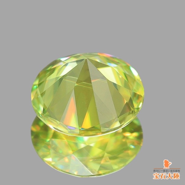 天然スフェーン 0.57ct 【煌めくグリニッシュイエロー】 マダガスカル