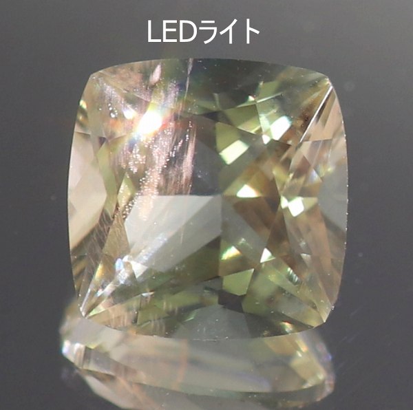 天然オレゴンサンストーン 0.85ct 【グリーン】 ラブラドライト