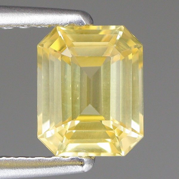 天然イエローサファイア 1.13ct 【マダガスカル】 ミルキー