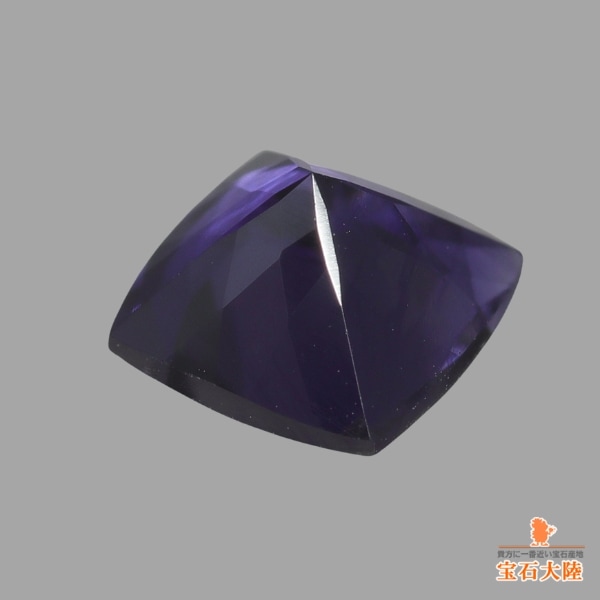 天然アイオライト 0.88ct 【青菫色】 濃厚