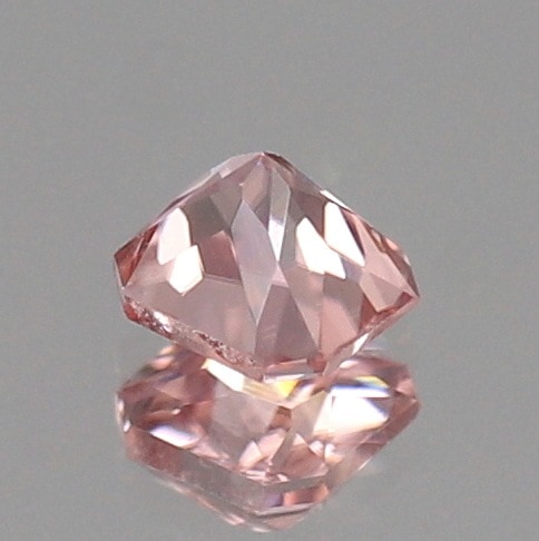 0.30ct天然ジルコン【シャンパンピンク】