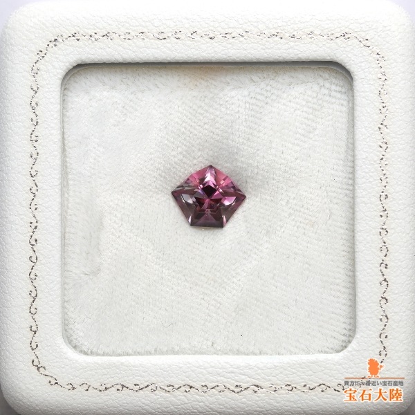 天然トルマリン 2.47ct 【パーティーカラー】ファンシーカット